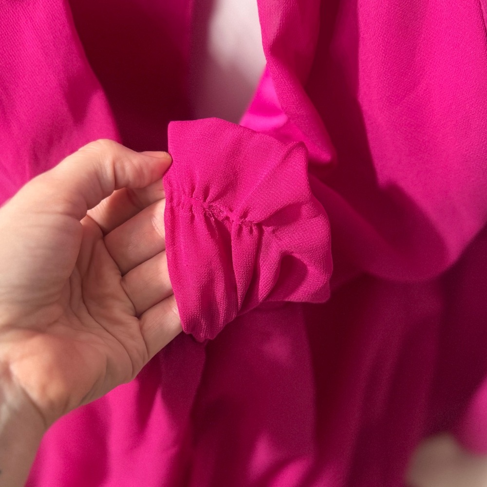 She Sky Fuchsia Bell Sleeve Romper Small Pink Flared Sleeve V Neck - Picture 3 of 5